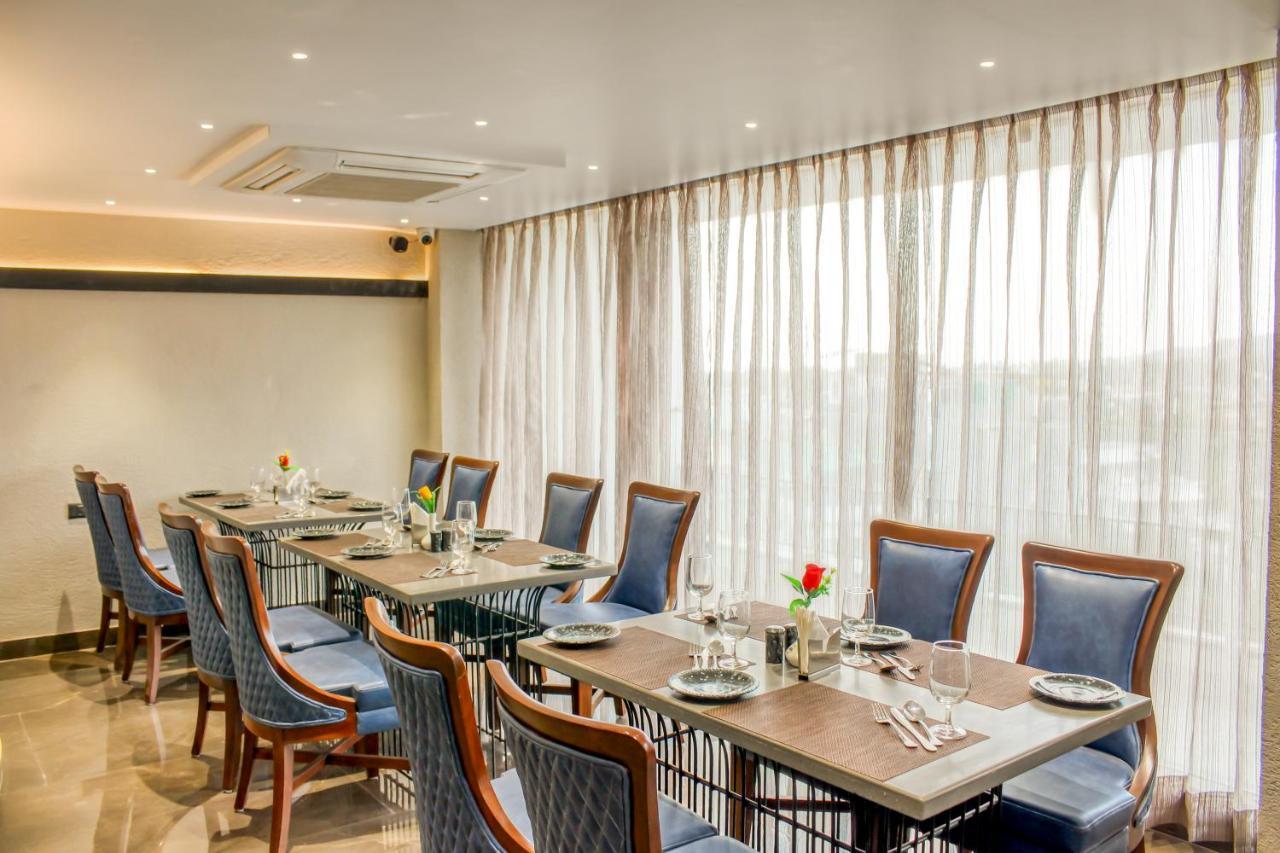 Aura Rooms เดห์ราดุน ภายนอก รูปภาพ