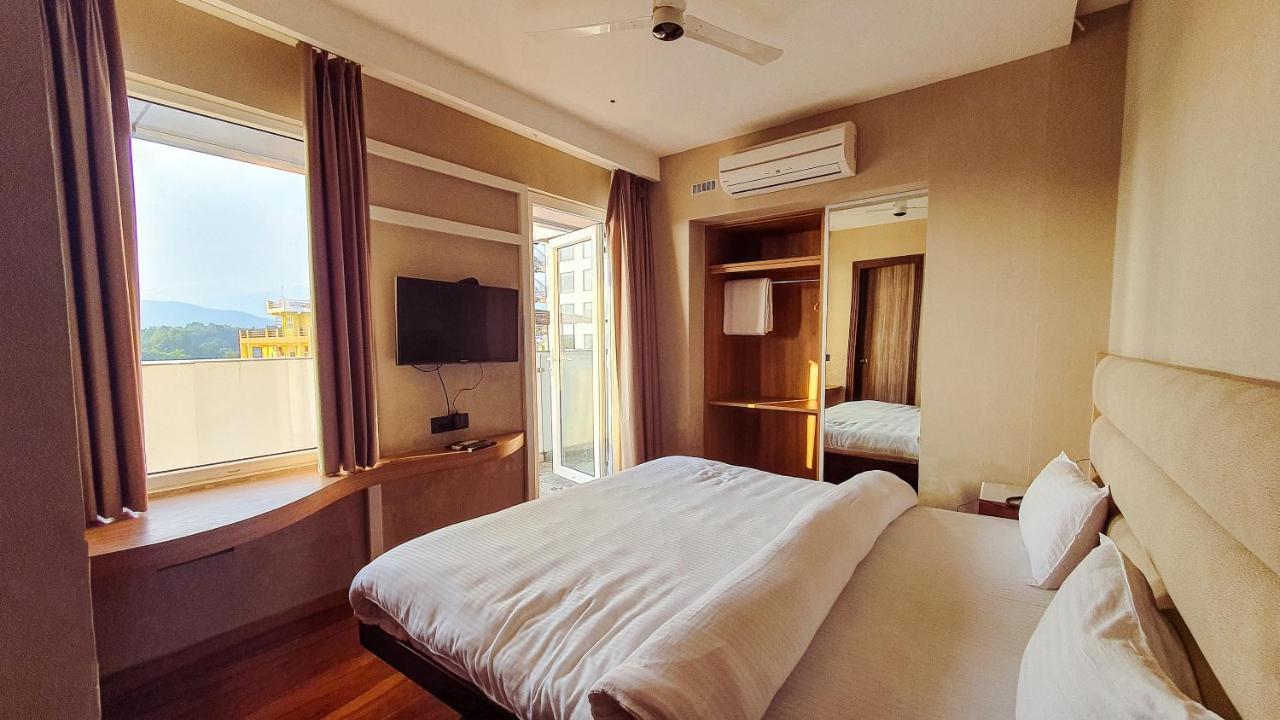 Aura Rooms เดห์ราดุน ภายนอก รูปภาพ