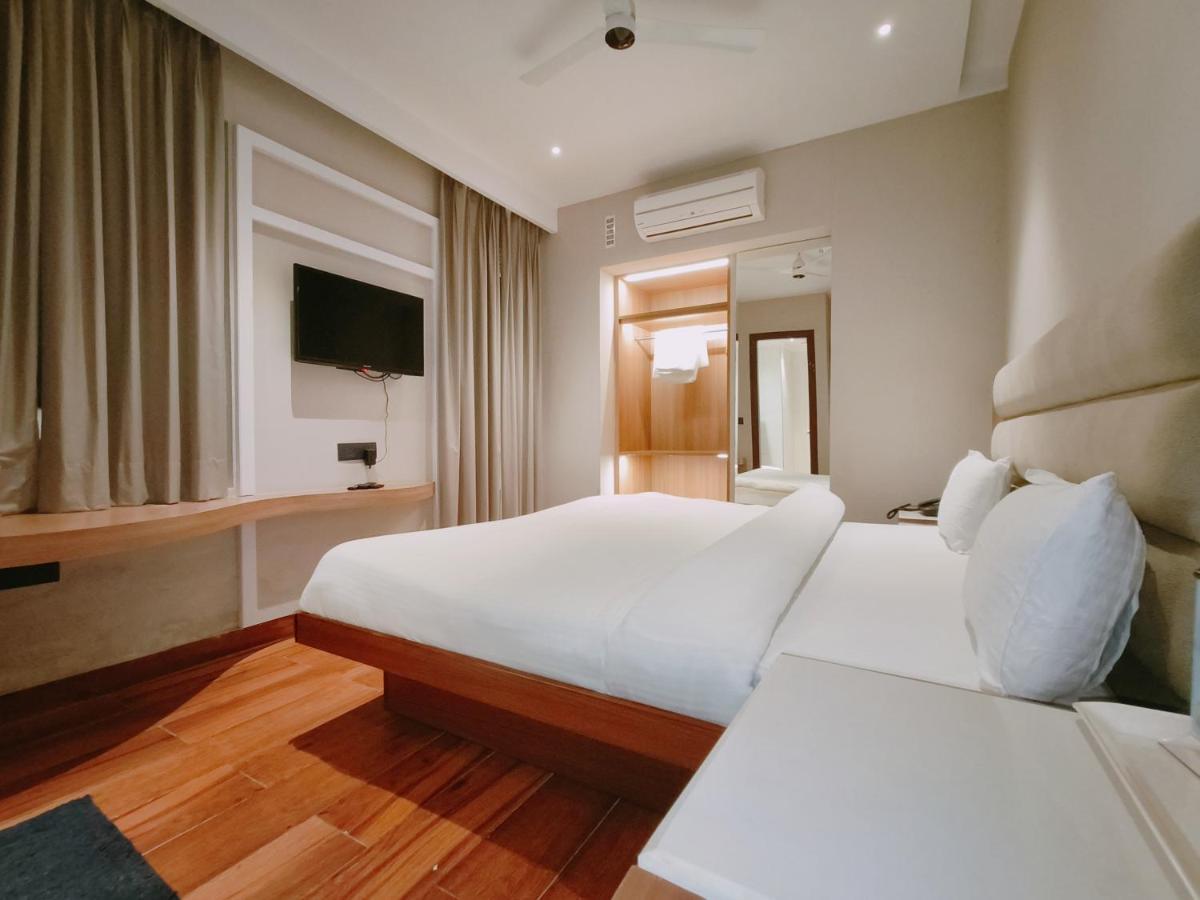 Aura Rooms เดห์ราดุน ภายนอก รูปภาพ