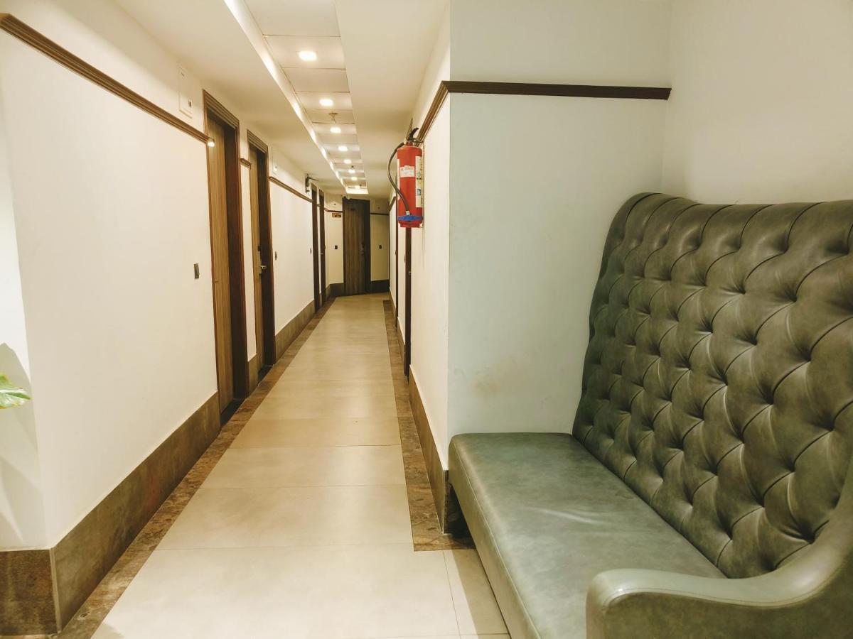 Aura Rooms เดห์ราดุน ภายนอก รูปภาพ